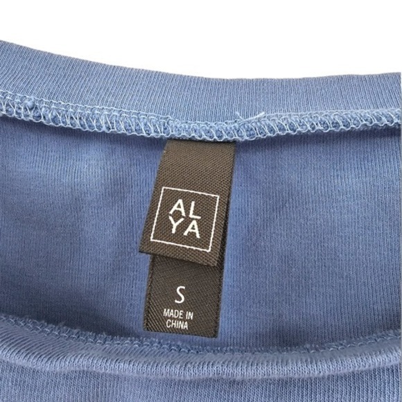 Alya Women's Cropped Lettuce Hem Greetings From Home T-Shirt Blue‎ Size Small - Picture 6 of 12